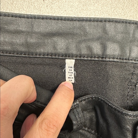 Zara Women’s Slim Fit Black Pants - Picture 2 of 7